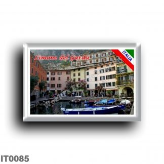 IT0085 Europe - Italy - Lake Garda - Limone del Garda (flag) - Port