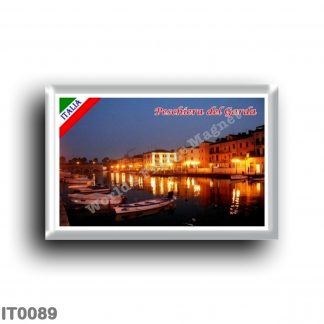 IT0089 Europe - Italy - Lake Garda - Peschiera del Garda (flag) - Panorama