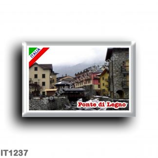 IT1237 Europe - Italy - Lombardy - Ponte di Legno - square