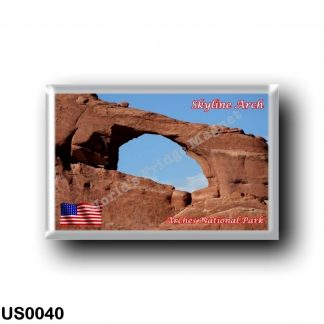 US0040 America - United States - National Park - Arches - Skyline Arch